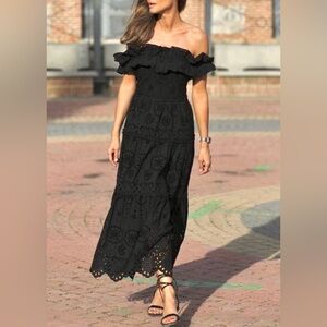 Zara embroidered eyelet cotton midi dress, XS, black, ruffles, tiered skirt Chic
